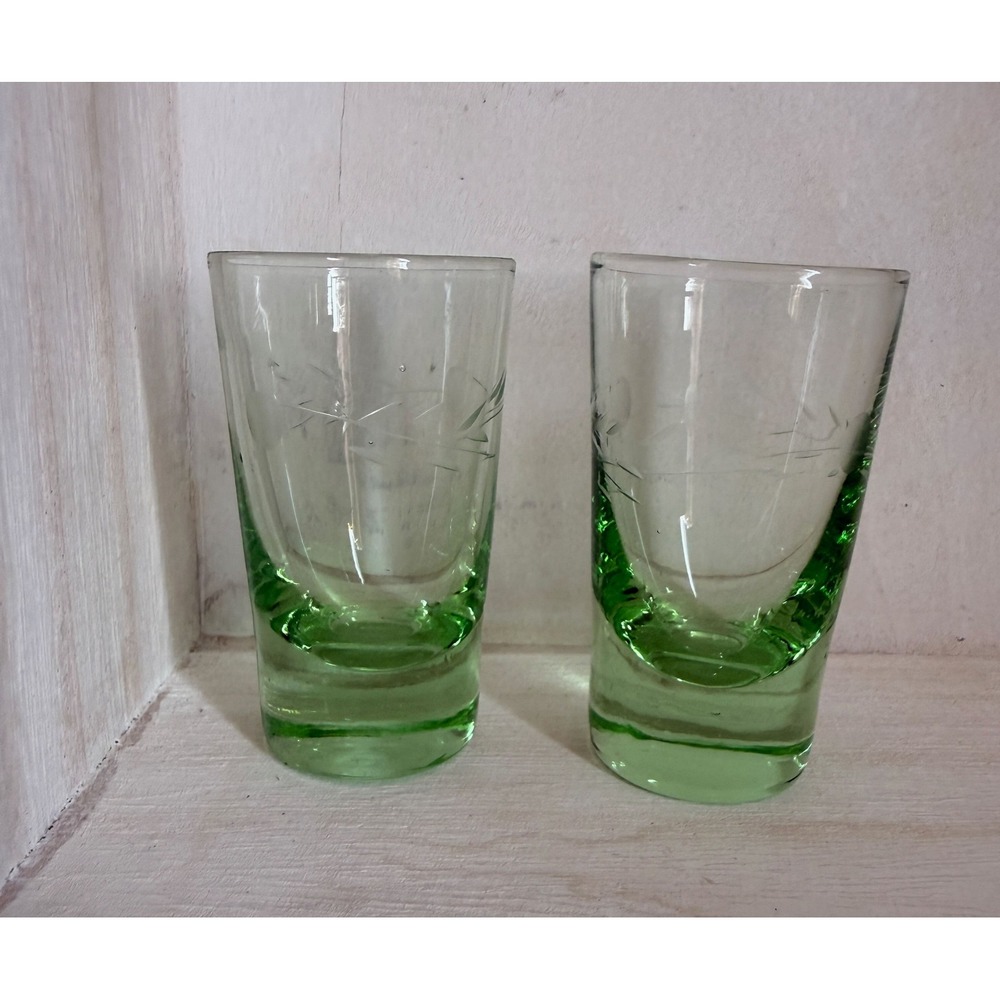 Vintage Green Etched Glass Shot Glasses Set of 2 Wheat Pattern Weighted‎ Base